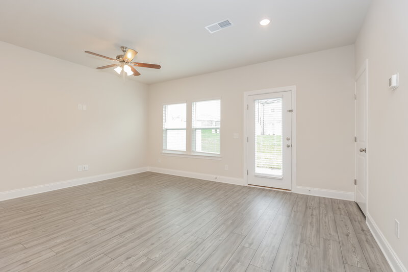 2,010/Mo, 1709 Tahoma Dr Lebanon, TN 37087 Living Room View 2