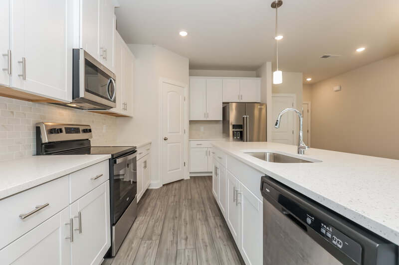 2,010/Mo, 1709 Tahoma Dr Lebanon, TN 37087 Kitchen View