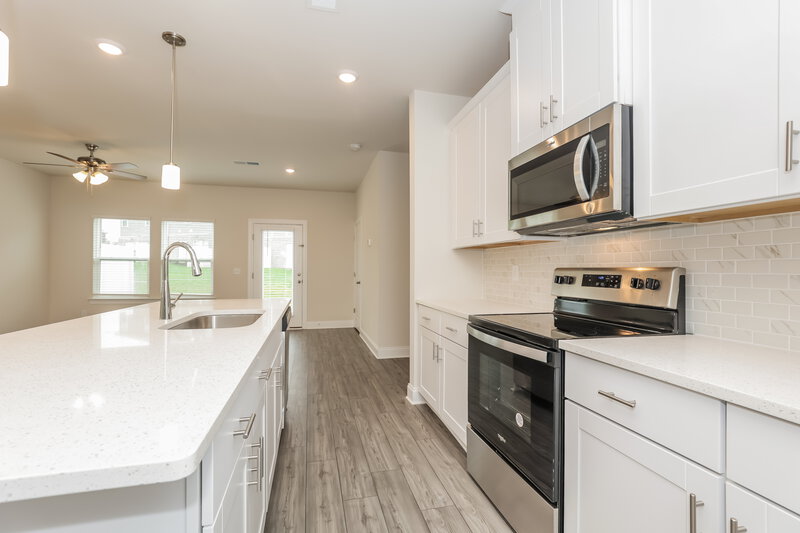 2,010/Mo, 1709 Tahoma Dr Lebanon, TN 37087 Kitchen View 2