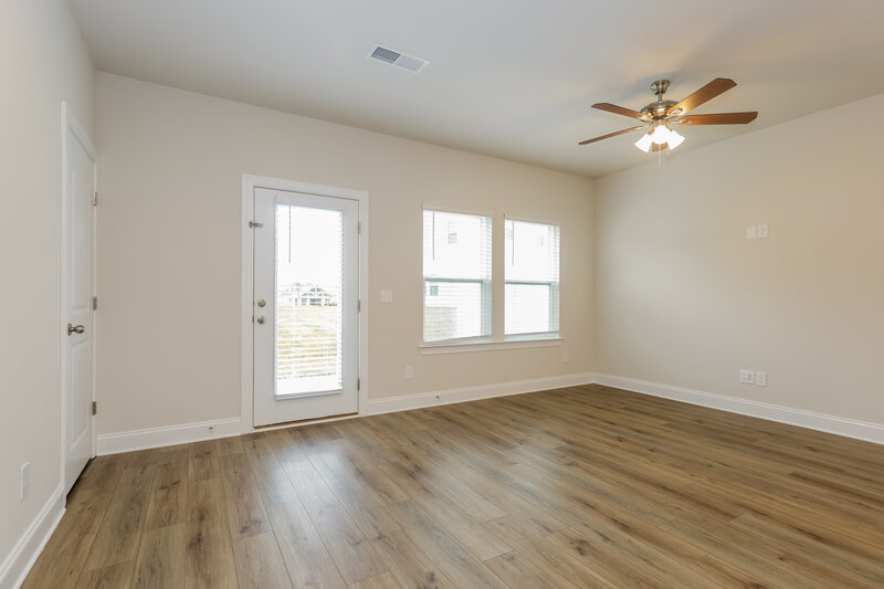 2,285/Mo, 1715 Tahoma Dr Lebanon, TN 37087 Living Room View 2