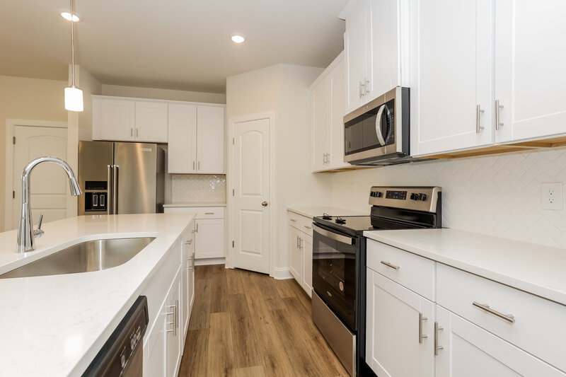 2,285/Mo, 1715 Tahoma Dr Lebanon, TN 37087 Kitchen View