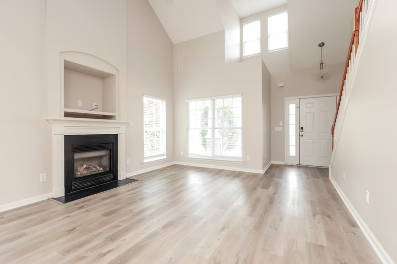 2,450/Mo, 2584 Kanlow Dr Antioch, TN 37013 Living Room View