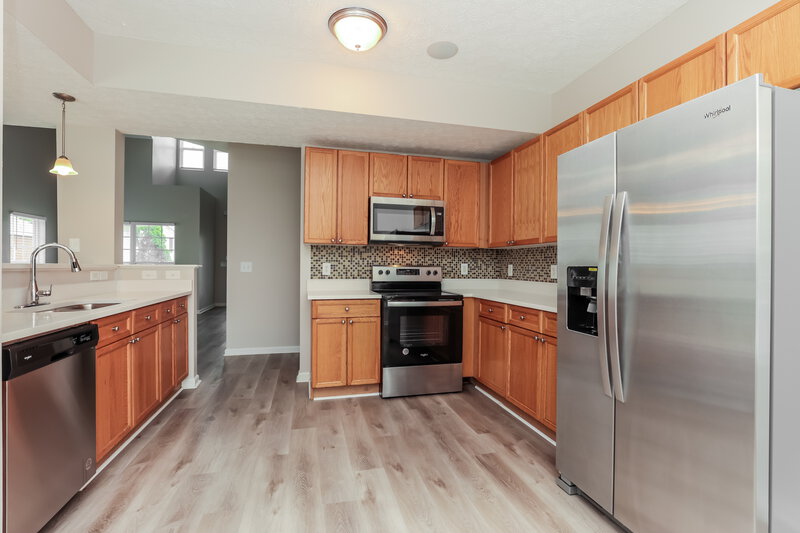 2,450/Mo, 2584 Kanlow Dr Antioch, TN 37013 Kitchen View 2