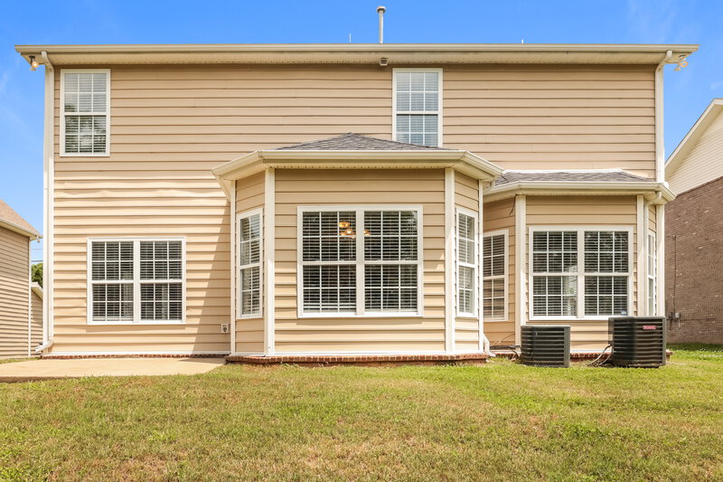 2,450/Mo, 2584 Kanlow Dr Antioch, TN 37013 Rear View