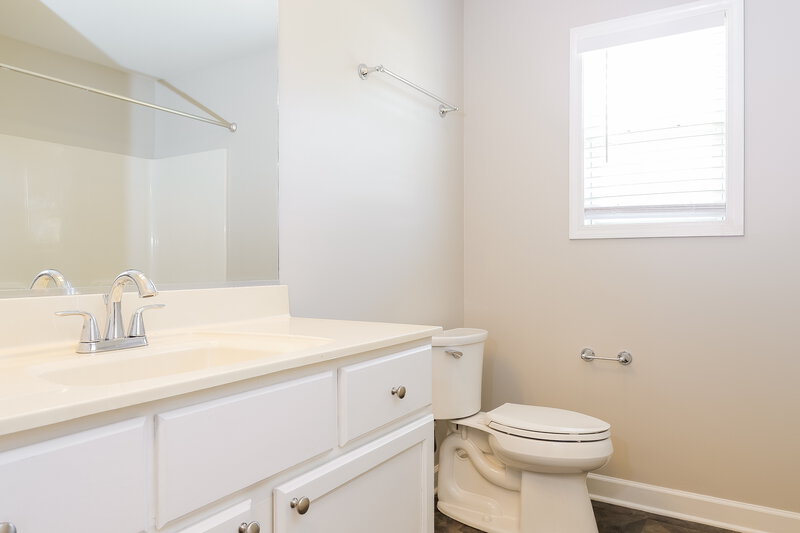 2,225/Mo, 4011 Nuthatch Rd Spring Hill, TN 37174 Bathroom View