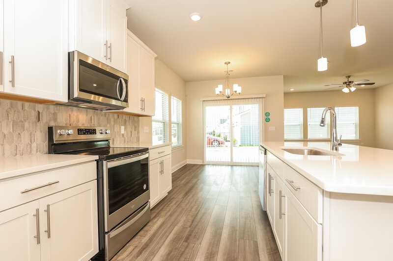 2,175/Mo, 3622 Mathewson Way Murfreesboro, TN 37128 Kitchen View