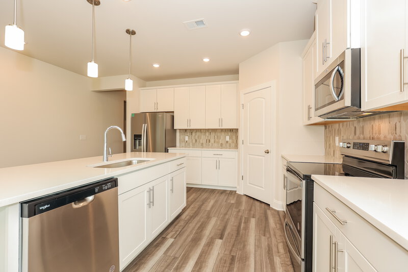 2,175/Mo, 3622 Mathewson Way Murfreesboro, TN 37128 Kitchen View 2