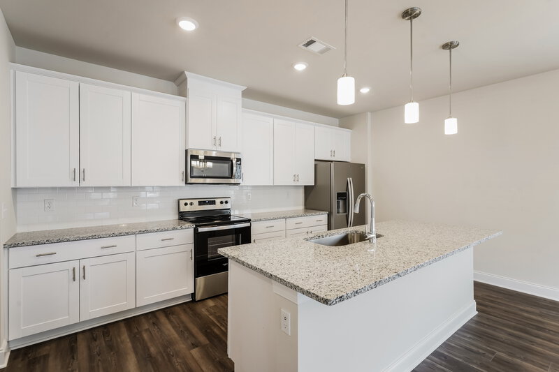 2,800/Mo, 7414 Blue Gable Rd Hermitage, TN 37076 Kitchen View 2