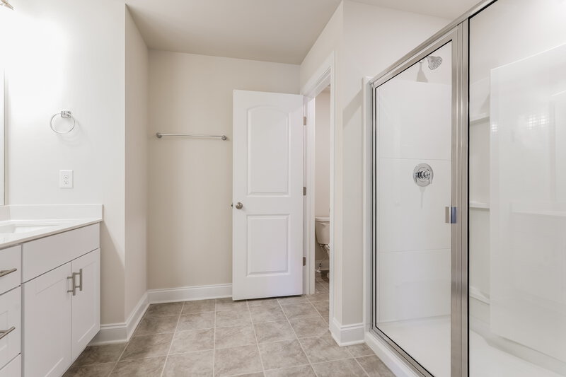2,800/Mo, 7414 Blue Gable Rd Hermitage, TN 37076 Main Bathroom View