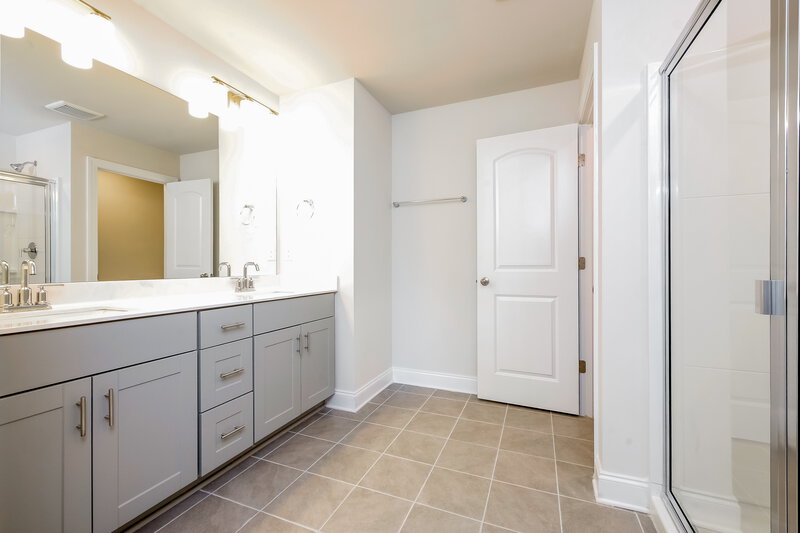 2,510/Mo, 7406 Blue Gable Rd Hermitage, TN 37076 Main Bathroom View