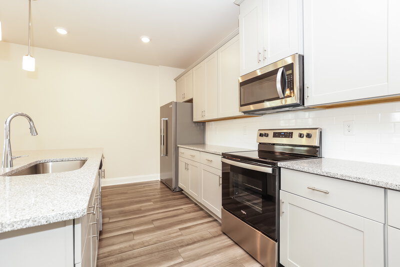 2,635/Mo, 1612 Espy Aly Hermitage, TN 37076 Kitchen View 2