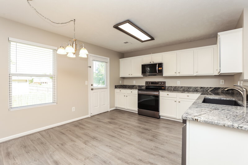 2,360/Mo, 2867 Park Knoll Dr Mount Juliet, TN 37122 Dining Room View