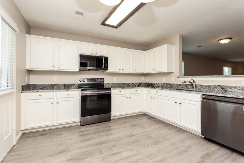 2,360/Mo, 2867 Park Knoll Dr Mount Juliet, TN 37122 Kitchen View 3