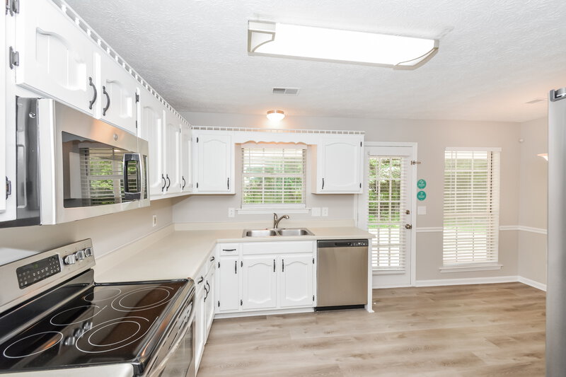 2,210/Mo, 4014 Sam Davis Rd Smyrna, TN 37167 Kitchen View