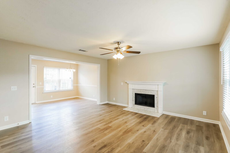 2,145/Mo, 7305 Ole Nottingham Dr Antioch, TN 37013 Living Room View