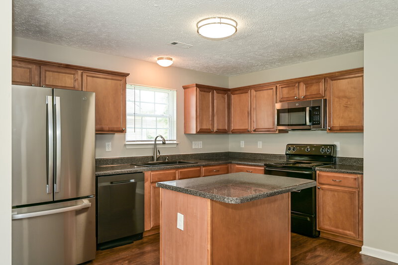 2,215/Mo, 2004 Deer Valley Dr Spring Hill, TN 37174 Kitchen View