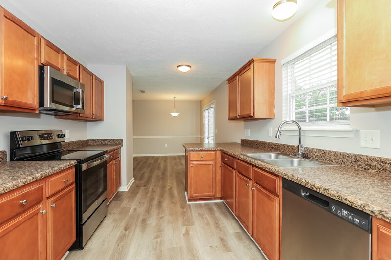 1,985/Mo, 1412 Priestshore Bay Antioch, TN 37013 Kitchen View 2