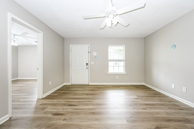 1,685/Mo, 2014 Penmar Dr La Vergne, TN 37086 Living Room View