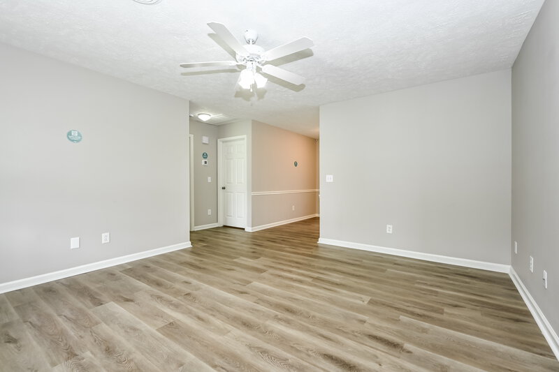 1,685/Mo, 2014 Penmar Dr La Vergne, TN 37086 Living Room View 2