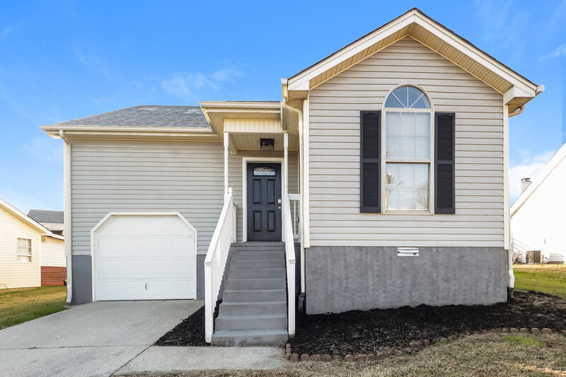 1,645/Mo, 321 Cedar Park Cir La Vergne, TN 37086 Front View