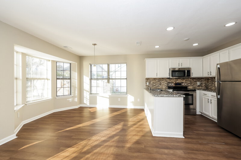 1,645/Mo, 321 Cedar Park Cir La Vergne, TN 37086 Dining Room View