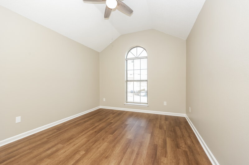 1,645/Mo, 321 Cedar Park Cir La Vergne, TN 37086 Main Bedroom View