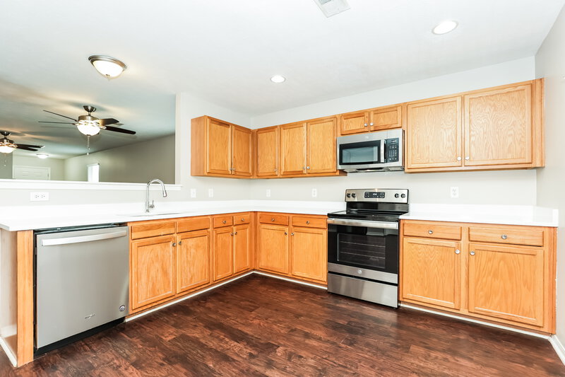 2,095/Mo, 2657 Sutherland Dr Thompsons Station, TN 37179 Kitchen View 2