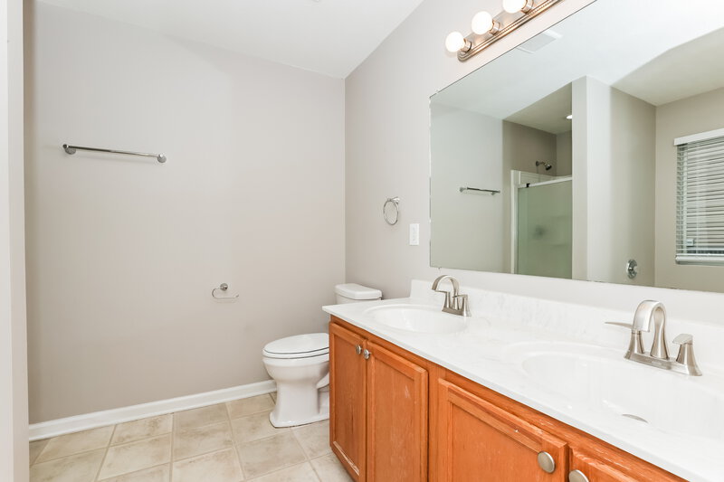 2,095/Mo, 2657 Sutherland Dr Thompsons Station, TN 37179 Main Bathroom View