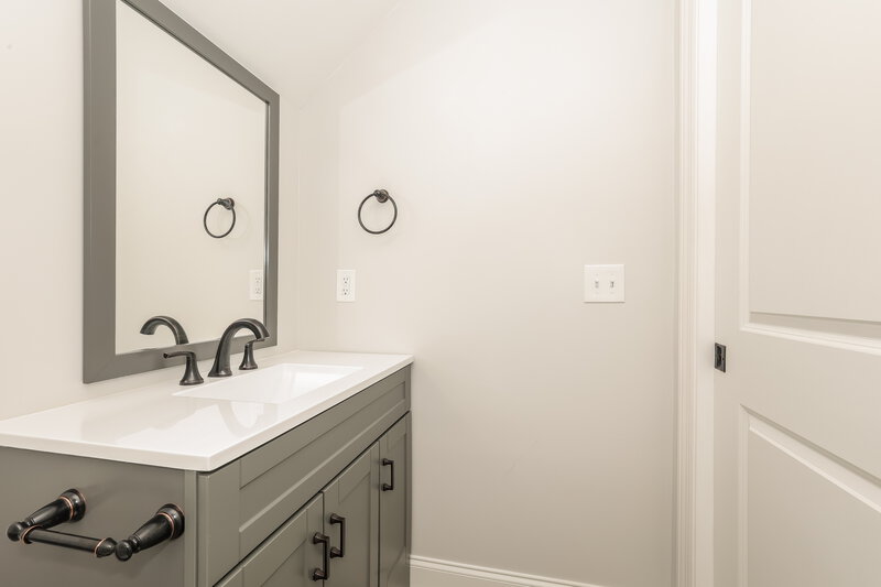 2,290/Mo, 1789 North Cv Murfreesboro, TN 37129 Bathroom View