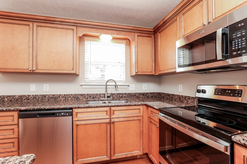3,150/Mo, 7136 Legacy Dr Antioch, TN 37013 Kitchen View 3