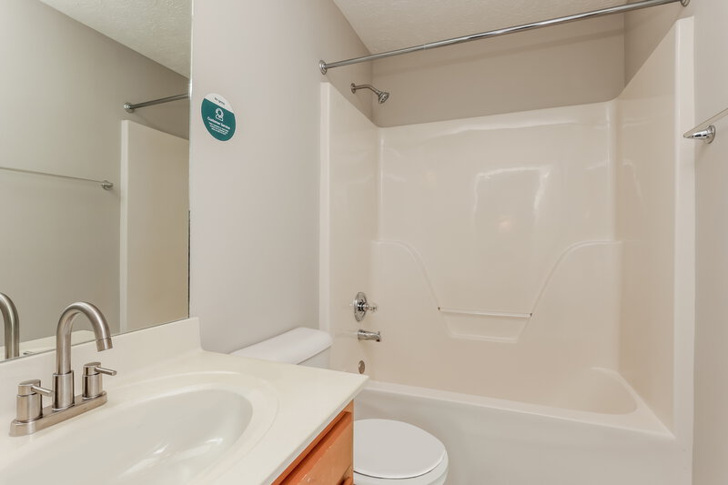 3,150/Mo, 7136 Legacy Dr Antioch, TN 37013 Bathroom View