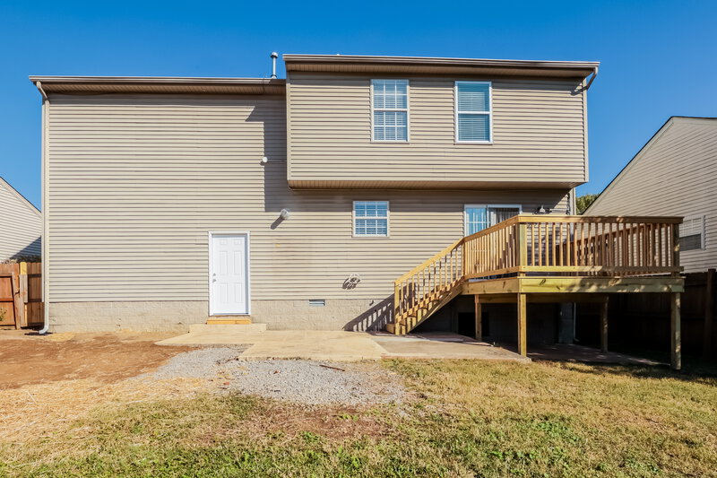 2,195/Mo, 171 Sumner Meadows Ln Hendersonville, TN 37075 Rear View