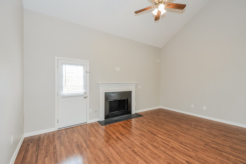 2,745/Mo, 109 Ryan Ct Nashville, TN 37221 Living Room View