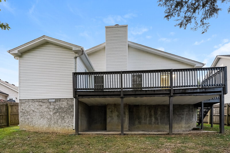 2,530/Mo, 452 Cedar Park Cir La Vergne, TN 37086 Rear View