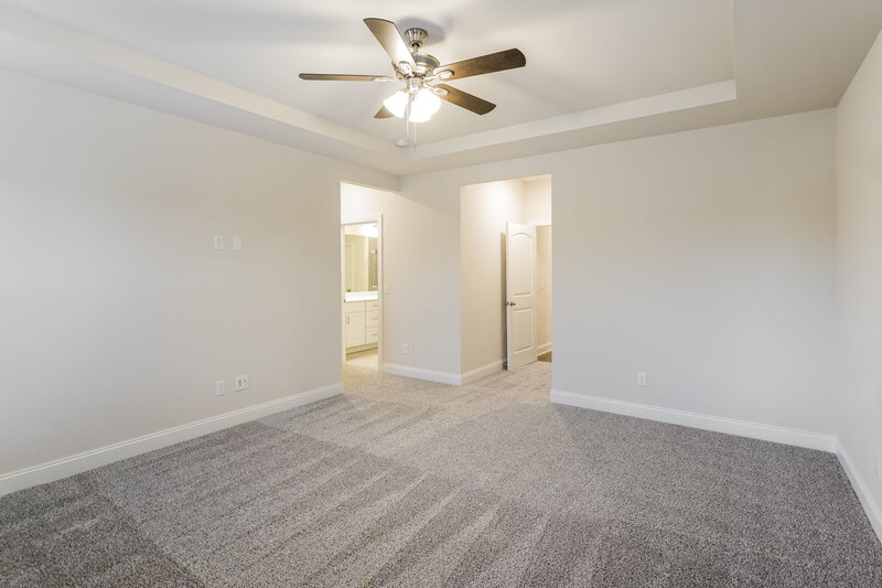 2,550/Mo, 1277 Dutch Peak Lebanon, TN 37090 Main Bedroom View 2