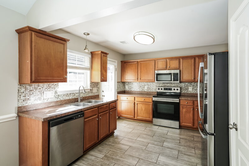 2,225/Mo, 1304 Saddle Horn Mount Juliet, TN 37122 Kitchen View 2