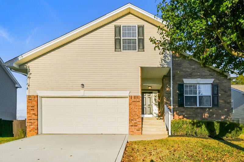 2,475/Mo, 1633 Comanche Run Madison, TN 37115 External View