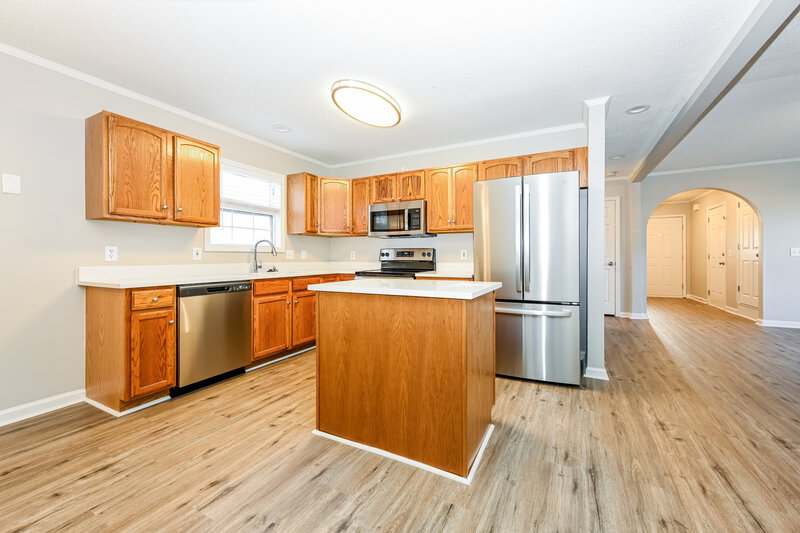 2,475/Mo, 1633 Comanche Run Madison, TN 37115 Kitchen View