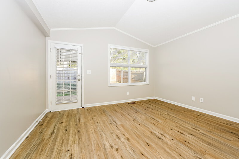 2,475/Mo, 1633 Comanche Run Madison, TN 37115 Family Room View