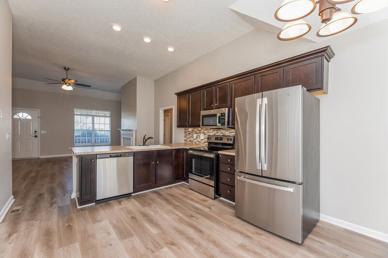2,475/Mo, 2813 Meadow Gln Mount Juliet, TN 37122 Kitchen View