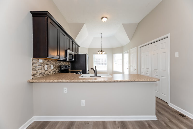 2,475/Mo, 2813 Meadow Gln Mount Juliet, TN 37122 Kitchen View 2