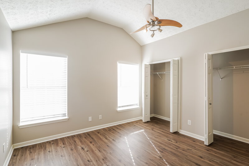 2,050/Mo, 1240 Alandee St Nashville, TN 37214 Main Bedroom View