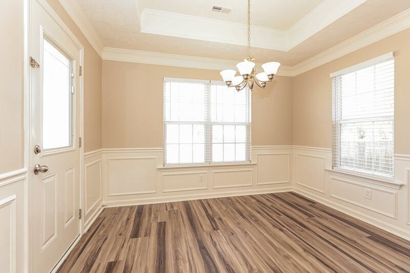 2,060/Mo, 5030 Betsy Ann Ave Murfreesboro, TN 37129 Dining Room View 2