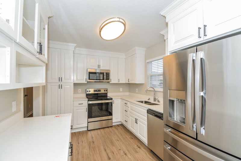 2,250/Mo, 3338 Meadowhill Dr Murfreesboro, TN 37130 Kitchen View