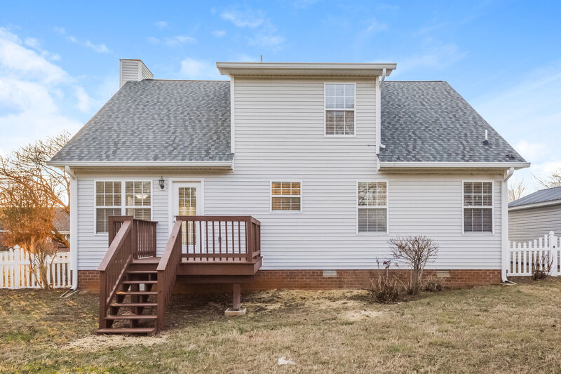 2,250/Mo, 3338 Meadowhill Dr Murfreesboro, TN 37130 Rear View