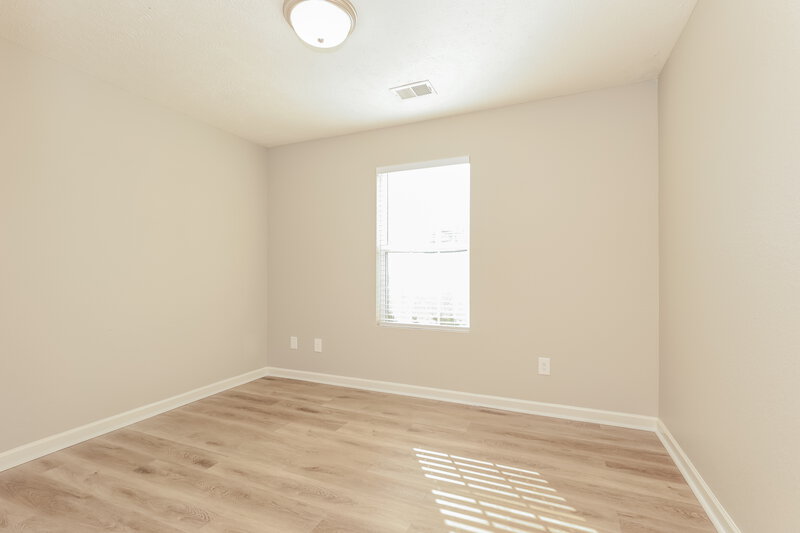 2,050/Mo, 1552 Passage Dr Murfreesboro, TN 37130 Bedroom View