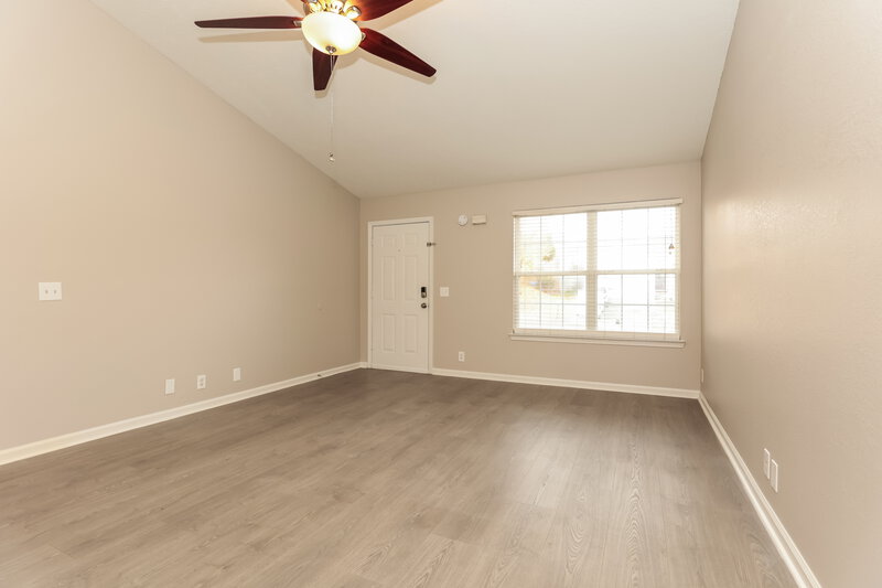 1,810/Mo, 907 Tom Hailey Blvd La Vergne, TN 37086 Living Room View