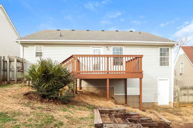 1,810/Mo, 907 Tom Hailey Blvd La Vergne, TN 37086 Rear View