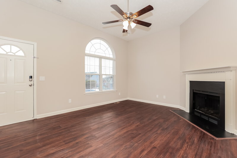 1,985/Mo, 3212 Cloudfalls Trce Antioch, TN 37013 Living Room View