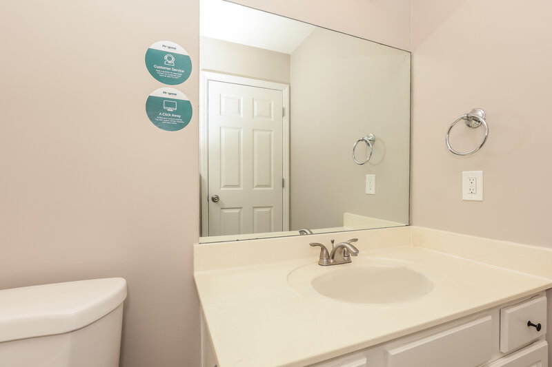 2,150/Mo, 1918 Pecan Ridge Dr Murfreesboro, TN 37128 Bathroom View
